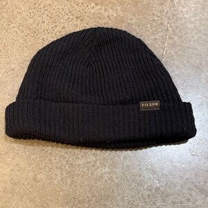Filson Classic Black Ribbed Beanie